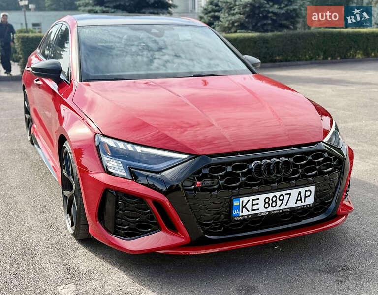 Седан Audi RS3 2022 в Кам'янському