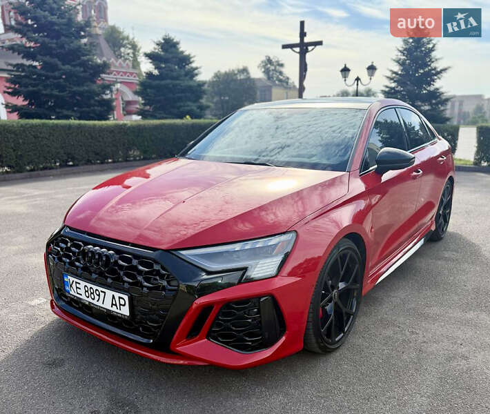 Седан Audi RS3 2022 в Кам'янському