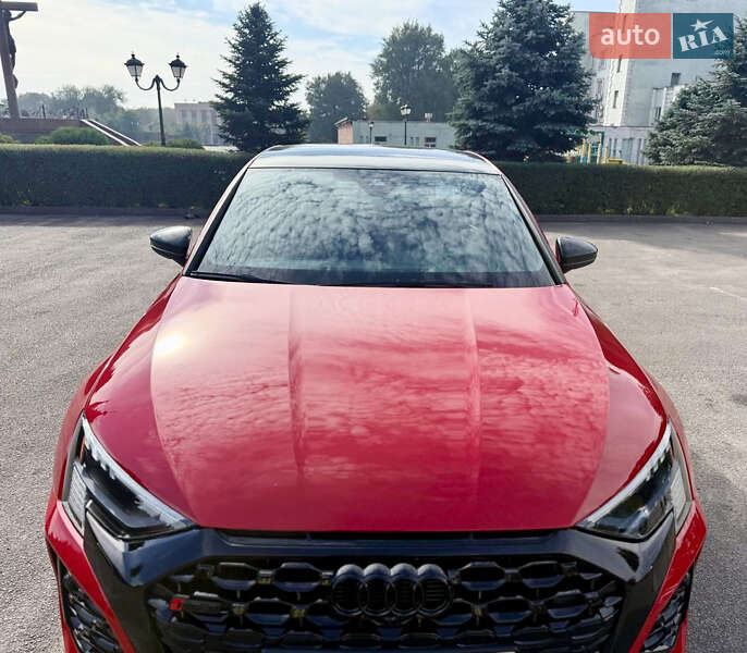 Седан Audi RS3 2022 в Кам'янському