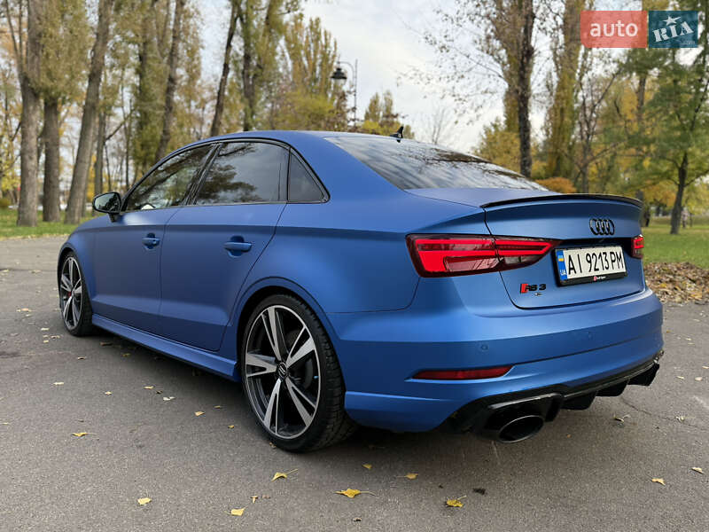 Седан Audi RS3 2017 в Києві фото 14 Седан Audi RS3 2017 в Києві