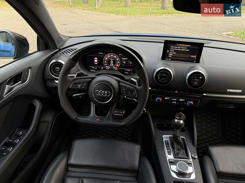 Седан Audi RS3 2017 в Києві фото 21 Седан Audi RS3 2017 в Києві