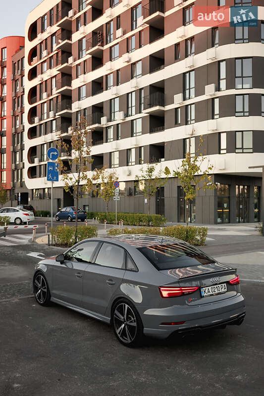 Седан Audi RS3 2017 в Києві фото 3 Седан Audi RS3 2017 в Києві