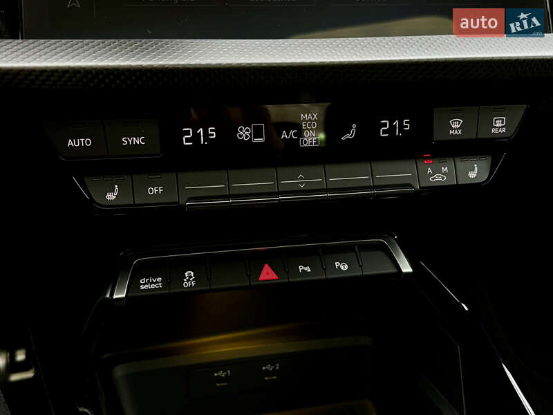 Седан Audi RS3 2024 в Харькове