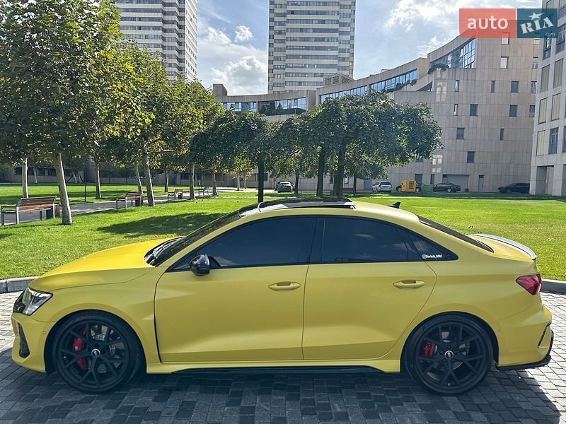 Седан Audi RS3 2022 в Днепре