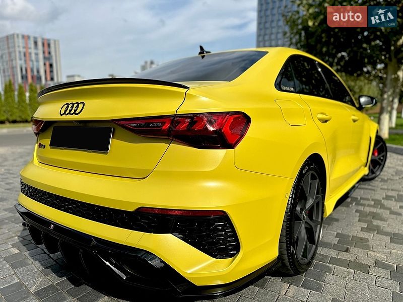 Седан Audi RS3 2022 в Днепре