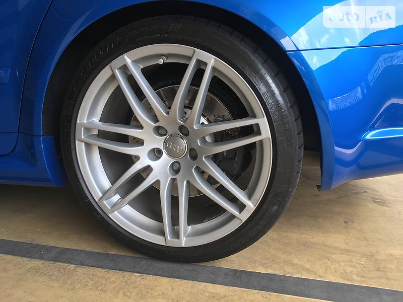 Седан Audi RS4 2006 в Києві