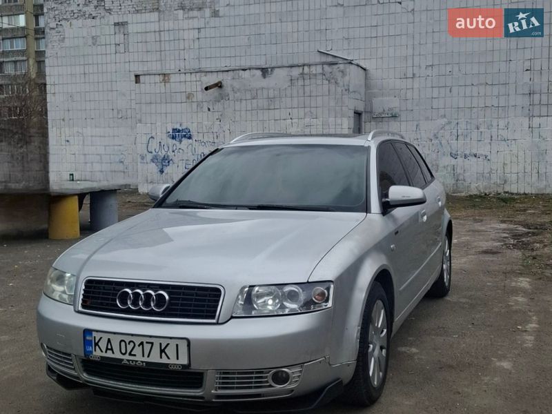Универсал Audi RS4 2004 в Киеве