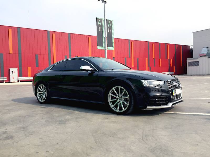 Купе Audi RS5 2013 в Киеве фото 16 Купе Audi RS5 2013 в Киеве