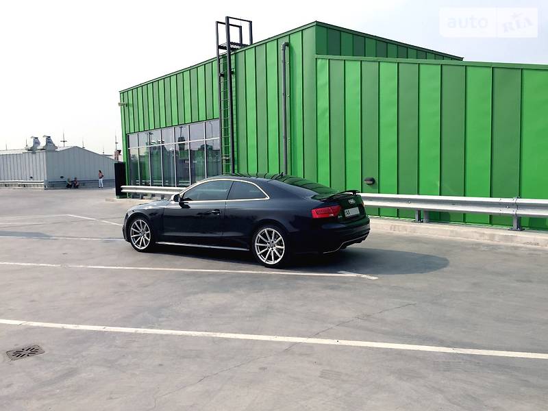 Купе Audi RS5 2013 в Киеве фото 27 Купе Audi RS5 2013 в Киеве