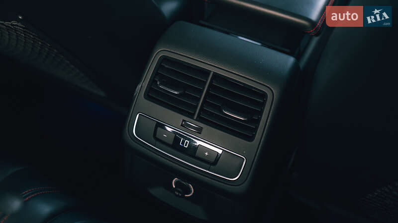 Купе Audi RS5 2018 в Киеве фото 28 Купе Audi RS5 2018 в Киеве