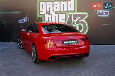Купе Audi RS5 2011 в 