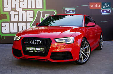 Купе Audi RS5 2011 в 