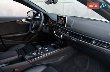 Купе Audi RS5 2019 в 