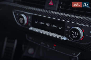Купе Audi RS5 2021 в 