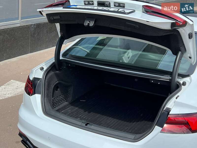 Купе Audi RS5 2019 в Киеве
