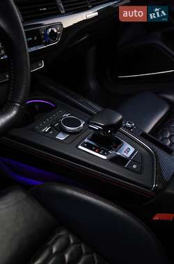Купе Audi RS5 2018 в 
