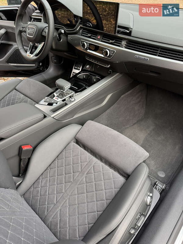 Купе Audi RS5 2023 в Киеве