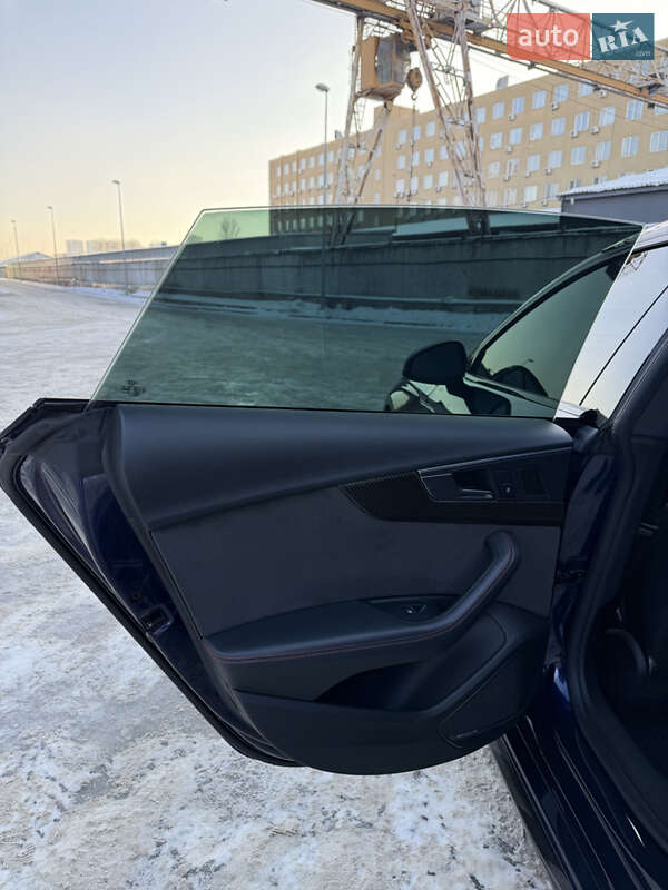 Купе Audi RS5 2018 в Киеве