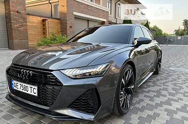Універсал Audi RS6 2021 в 