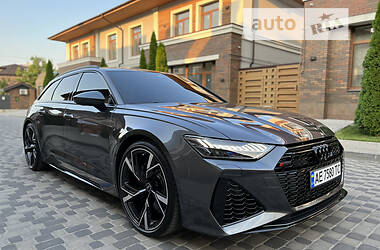 Універсал Audi RS6 2021 в 