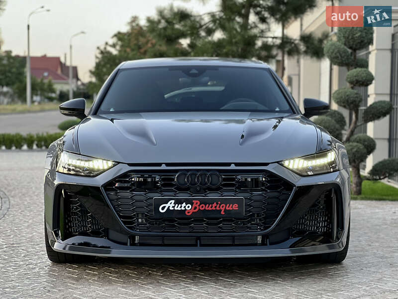 Универсал Audi RS6 2024 в 