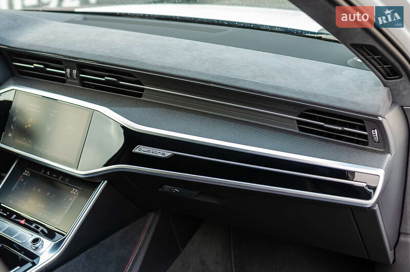 Универсал Audi RS6 2024 в Киеве