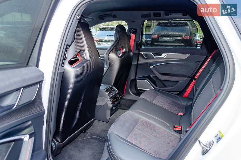 Универсал Audi RS6 2024 в Киеве
