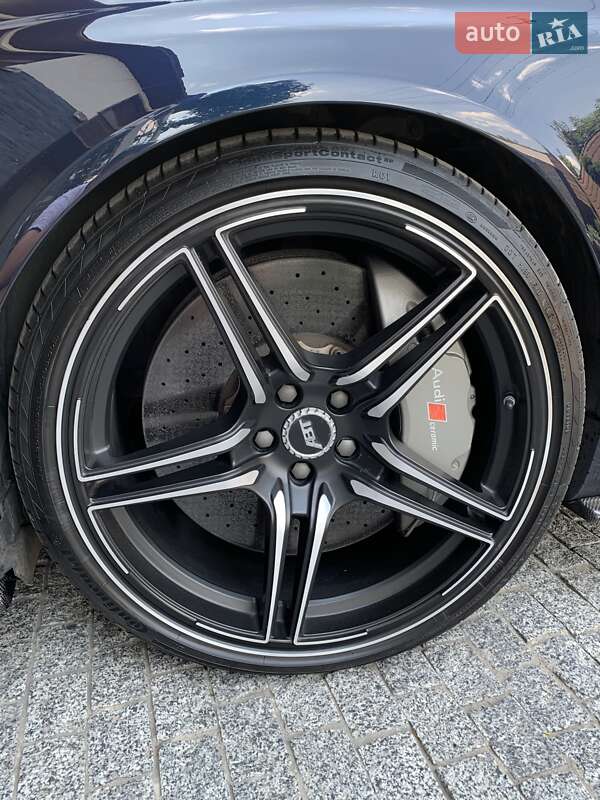 Седан Audi RS6 2010 в Днепре