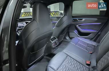 Универсал Audi RS6 2021 в 