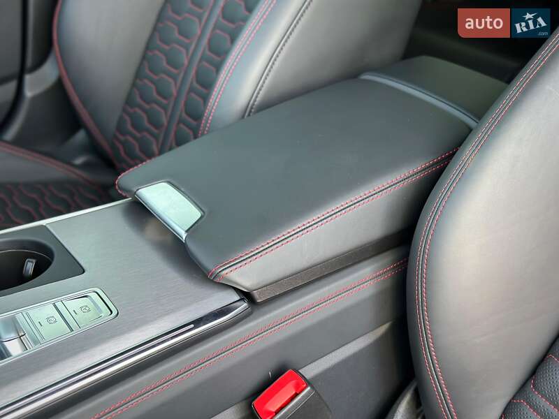 Универсал Audi RS6 2024 в Киеве