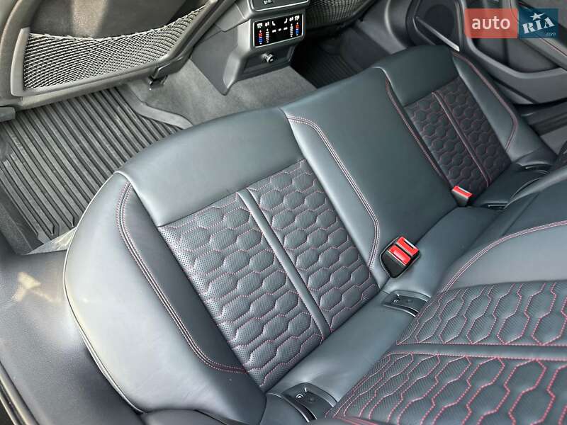 Универсал Audi RS6 2024 в Киеве