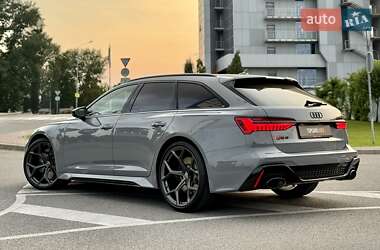 Універсал Audi RS6 2024 в 