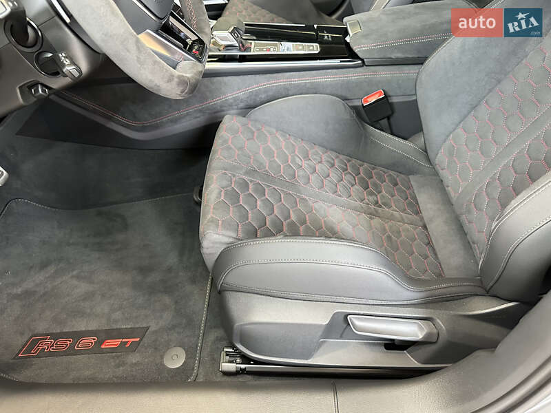 Универсал Audi RS6 2024 в Киеве