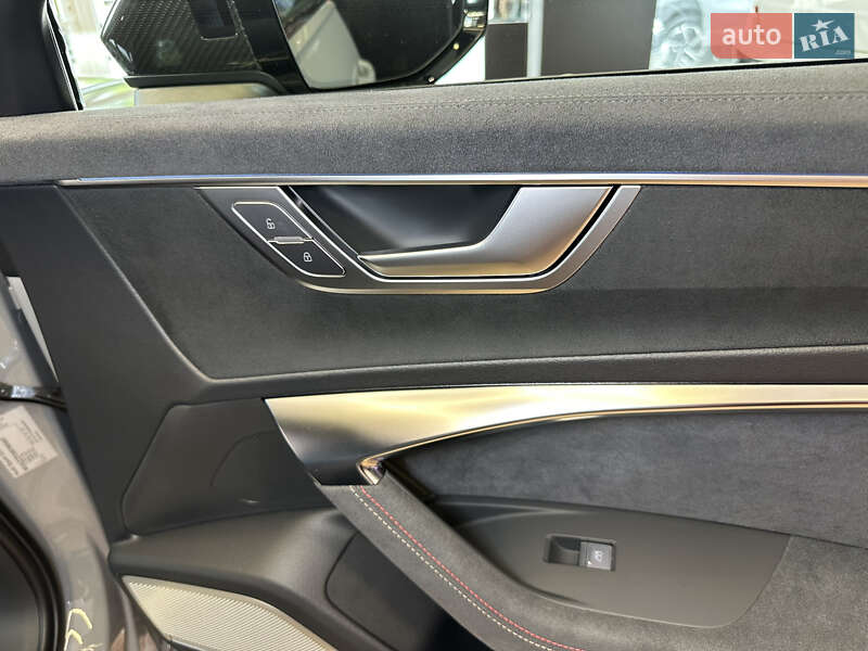 Универсал Audi RS6 2024 в Киеве