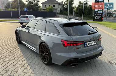 Универсал Audi RS6 2022 в 