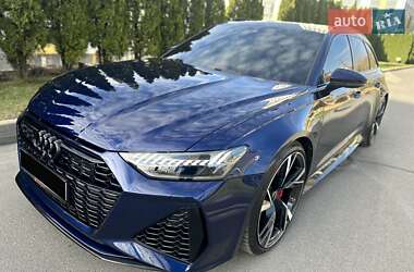 Универсал Audi RS6 2021 в 