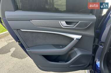 Универсал Audi RS6 2021 в 