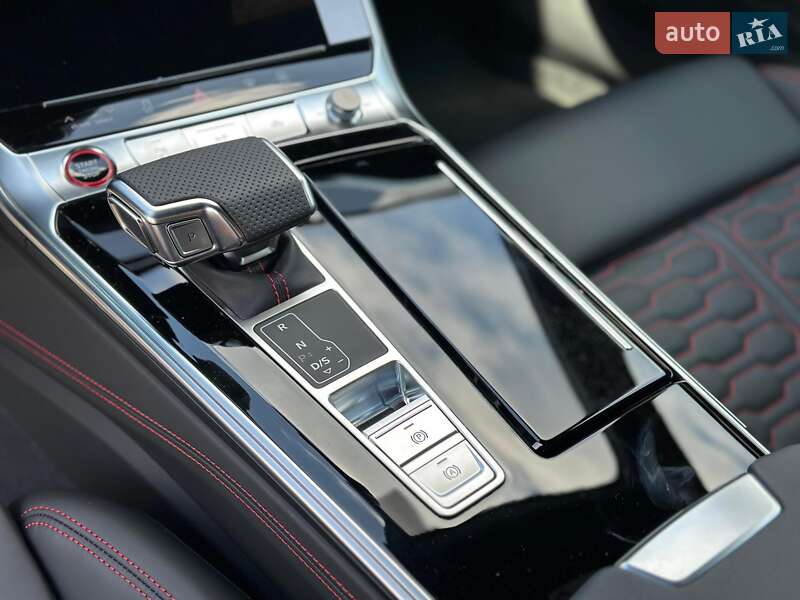 Универсал Audi RS6 2025 в Киеве