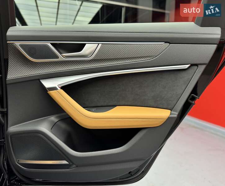 Универсал Audi RS6 2025 в Киеве фото 56 Универсал Audi RS6 2025 в Киеве