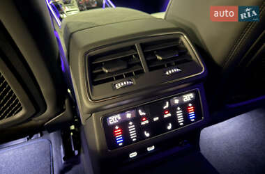 Універсал Audi RS6 2024 в 