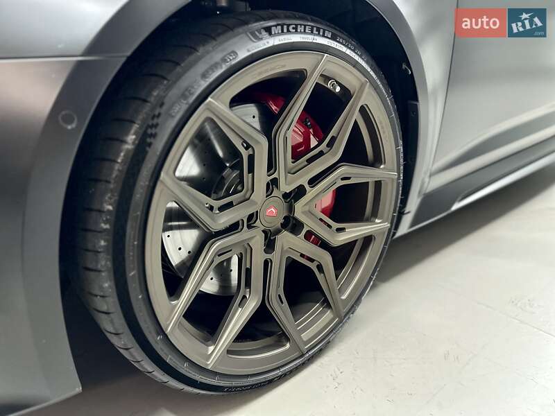 Универсал Audi RS6 2025 в Киеве