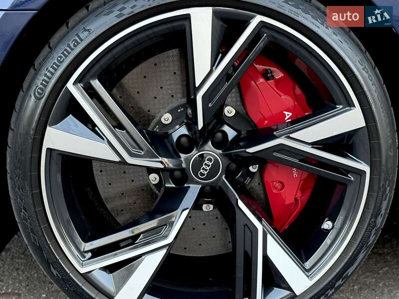 Универсал Audi RS6 2021 в Киеве