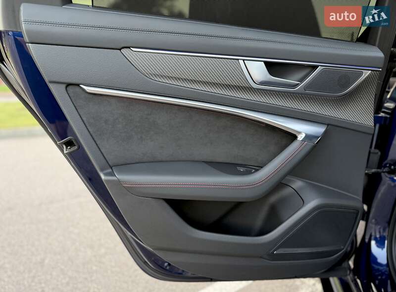 Универсал Audi RS6 2021 в Киеве