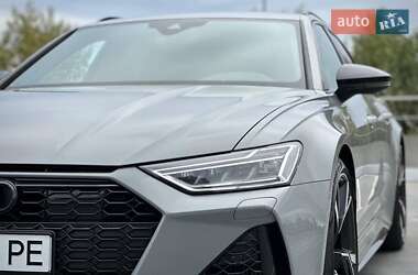 Універсал Audi RS6 2021 в 