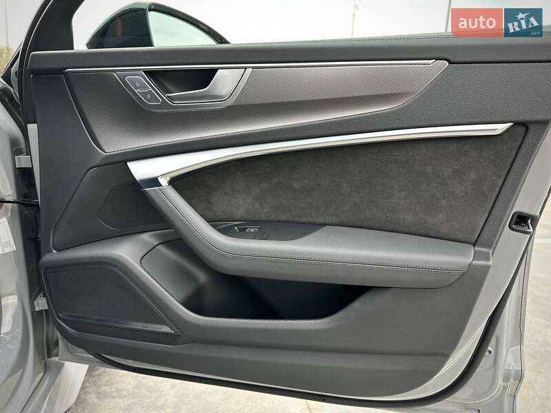Универсал Audi RS6 2021 в Киеве