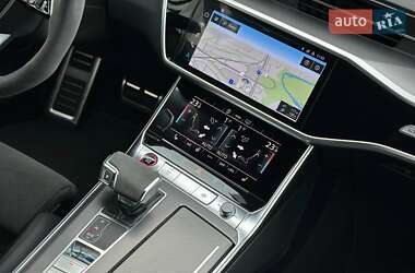 Універсал Audi RS6 2021 в 