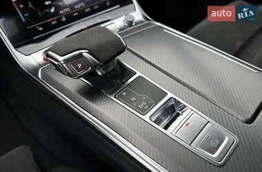 Універсал Audi RS6 2021 в 