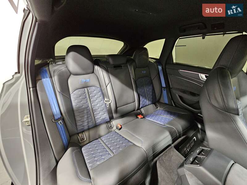 Универсал Audi RS6 2025 в Киеве фото 8 Универсал Audi RS6 2025 в Киеве