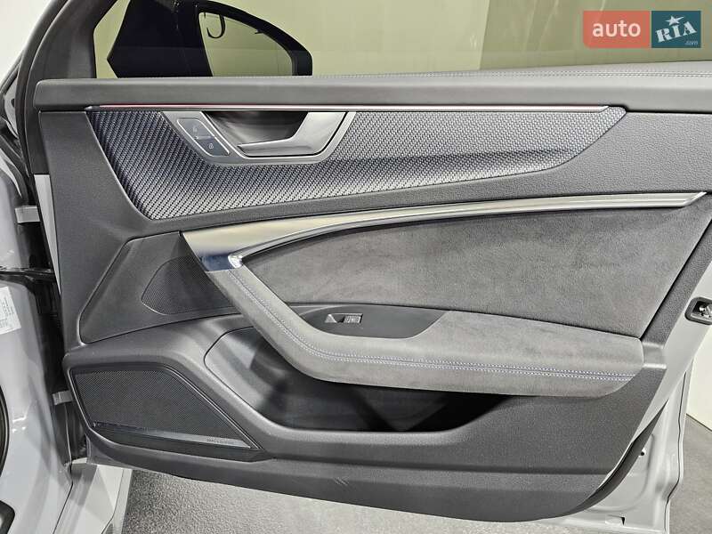 Универсал Audi RS6 2025 в Киеве фото 26 Универсал Audi RS6 2025 в Киеве