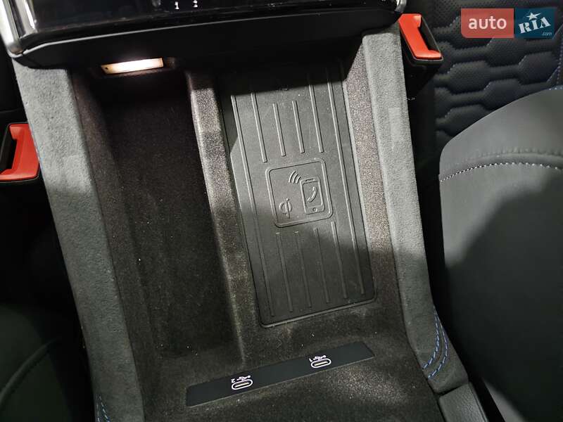 Универсал Audi RS6 2025 в Киеве фото 34 Универсал Audi RS6 2025 в Киеве